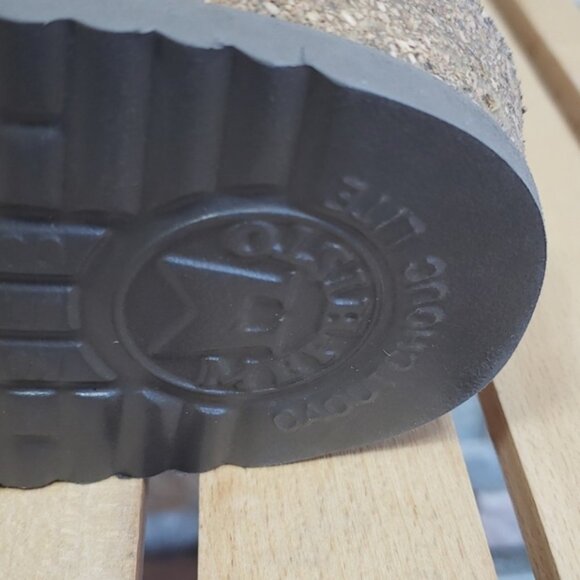 Mephisto Wood Men's Sandal - Picture 6 of 7